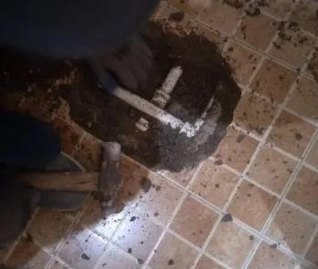 高阳卫生间漏水维修公司为您分享下卫生间渗水如何处理及注意事项