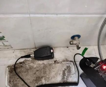 高阳屋顶漏水维修公司分享下卫生间漏水的危害及解决方法